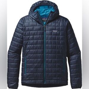 Patagonia | Nano Puff Hoody in Navy